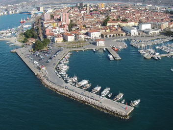 Ribiški pomol Koper